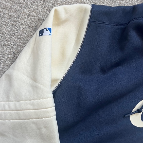 Nike x Los Angeles Dodgers City Connect Sweatshirt - Picture 3 of 7